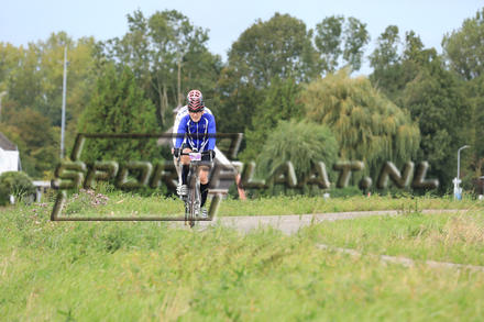 YZ11873.jpg
